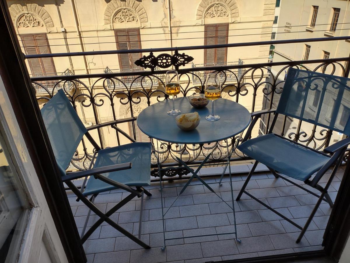 Central Apartment A Due Passi Dal Porto Παλέρμο Εξωτερικό φωτογραφία