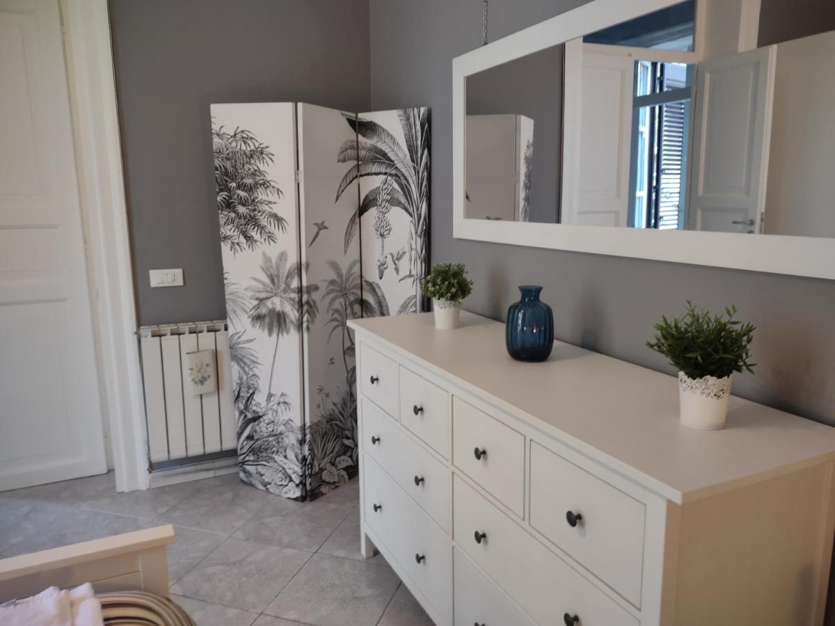 Central Apartment A Due Passi Dal Porto Παλέρμο Εξωτερικό φωτογραφία