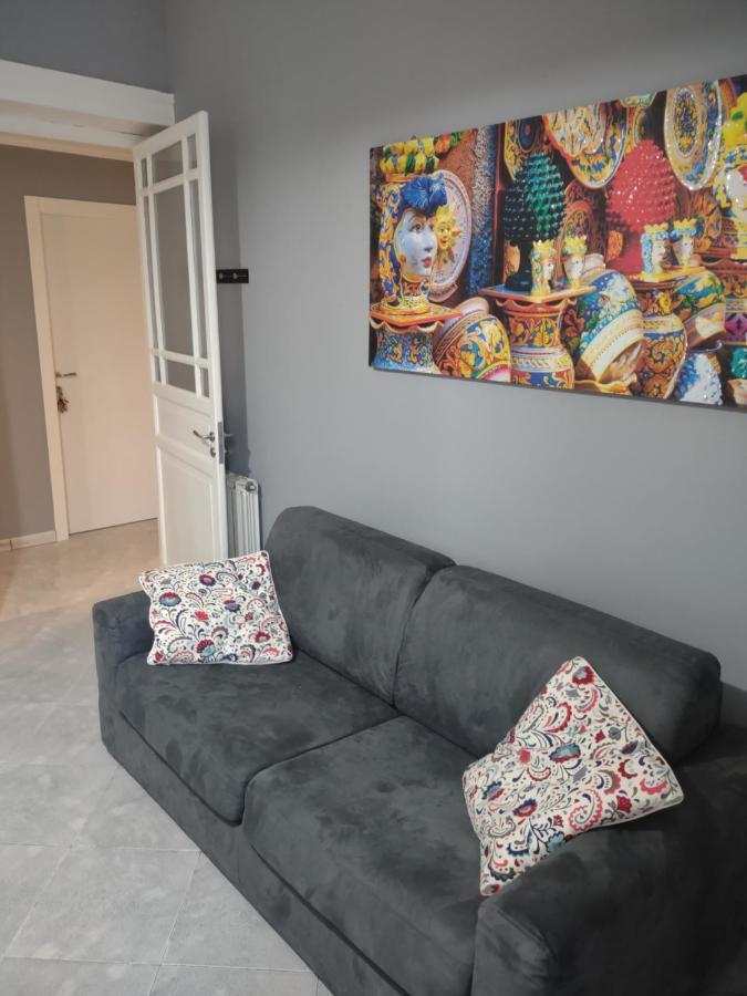 Central Apartment A Due Passi Dal Porto Παλέρμο Εξωτερικό φωτογραφία